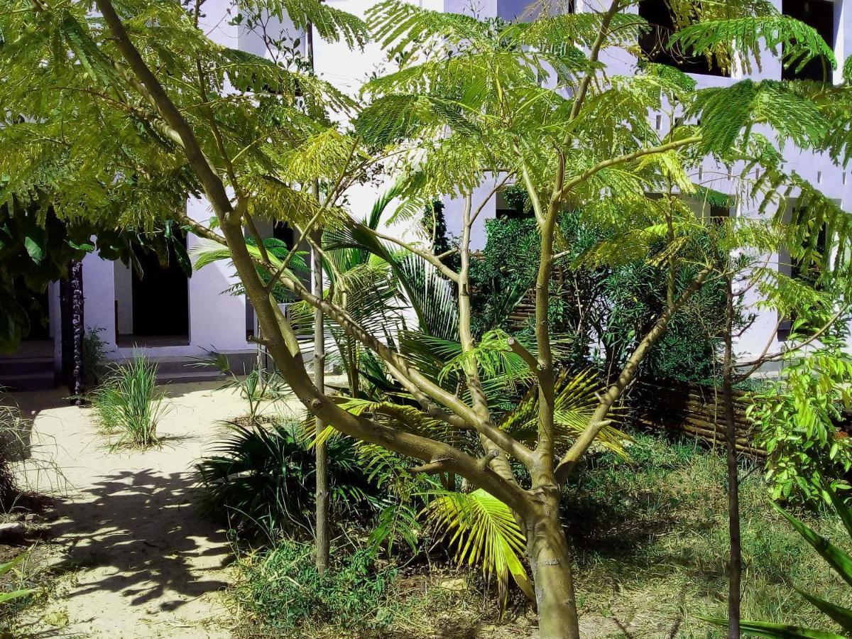 Cytyz Appart Hotel Mahajanga Buitenkant foto