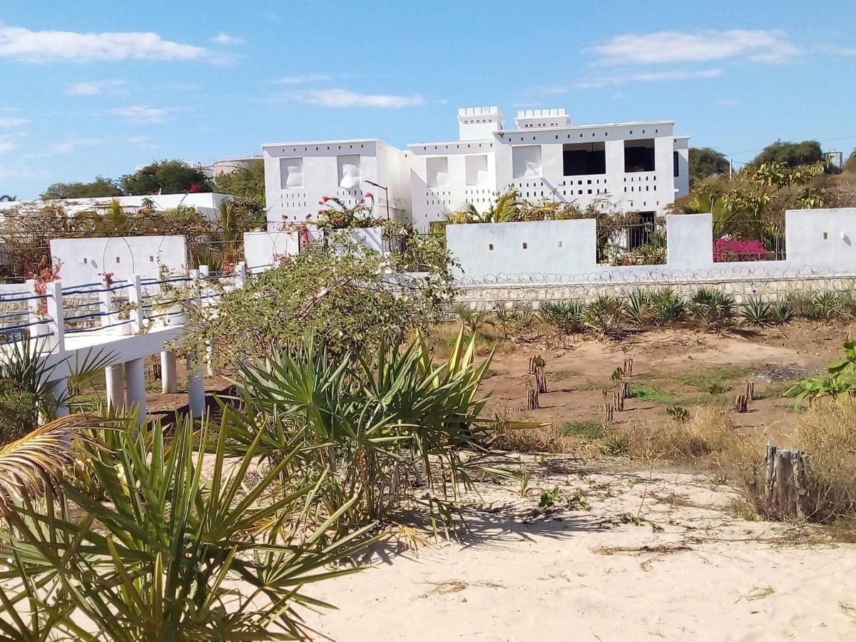 Cytyz Appart Hotel Mahajanga Buitenkant foto